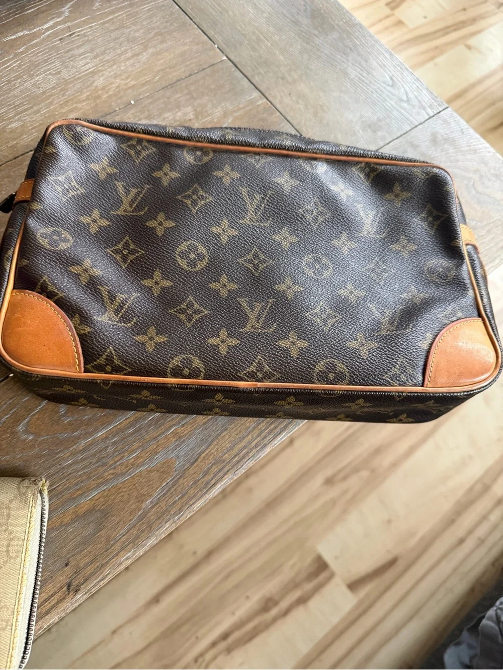 Louis Vuitton authentic louis